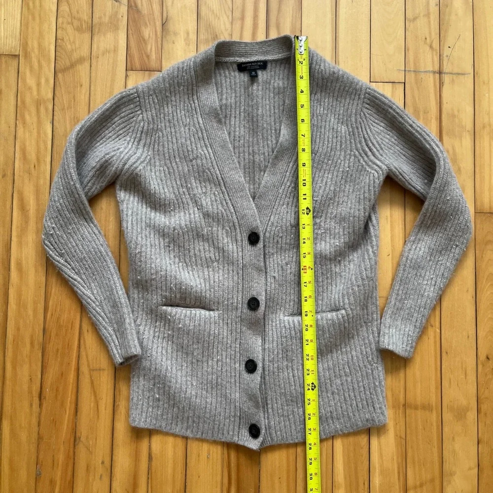 Banana Republic 100% Cashmere Ribbed Cardigan Sweater Grey Beige Womens XS - Picture 4 of 10